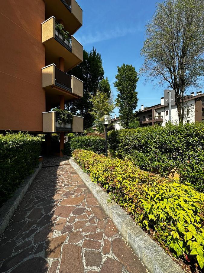 Tevere 20 House Monza Exteriör bild